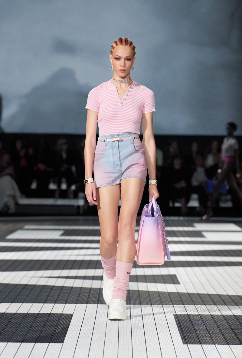 chanel 2024 Cruise fashion show runway