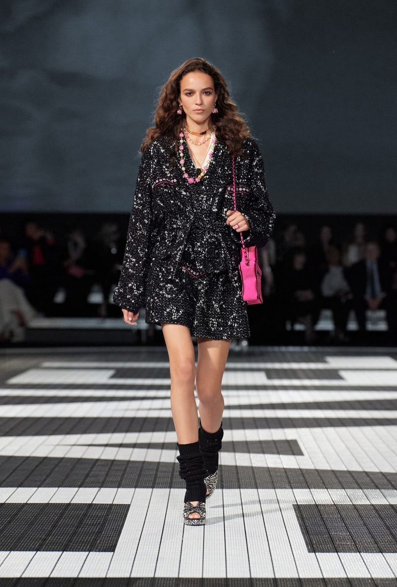 chanel 2024 Cruise fashion show runway