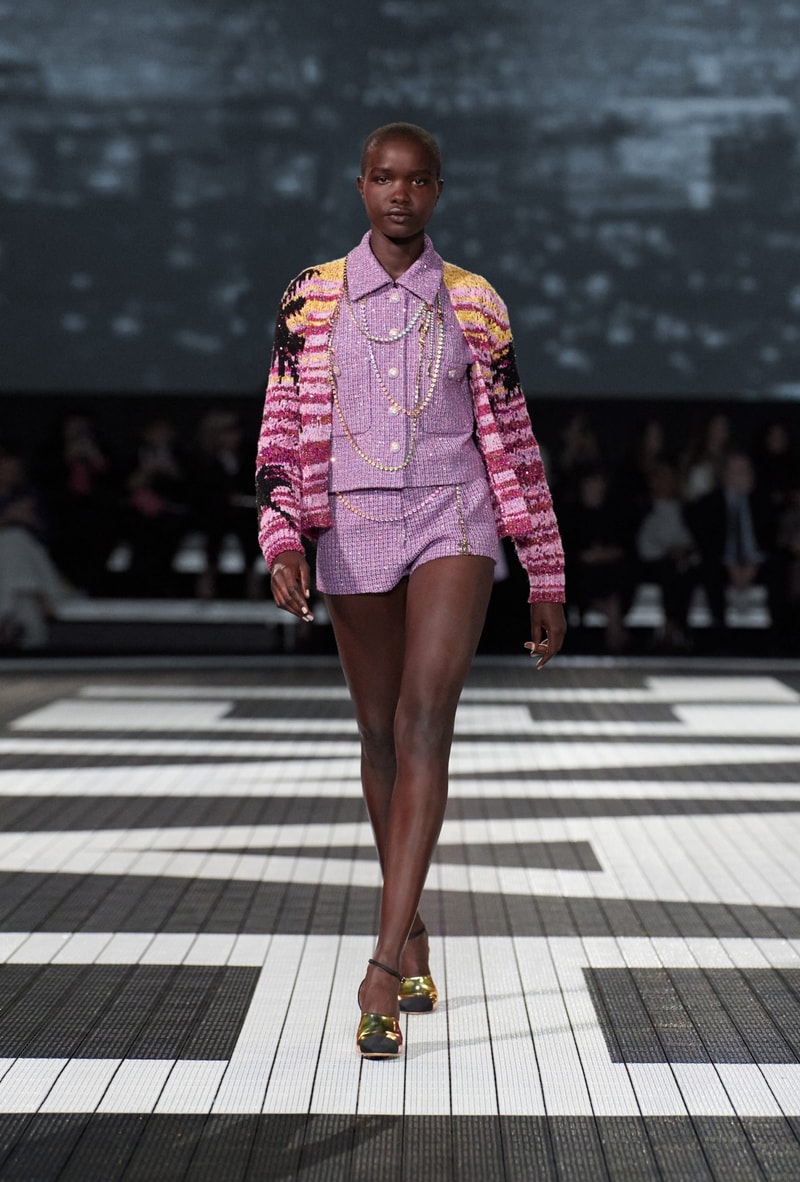 chanel 2024 Cruise fashion show runway