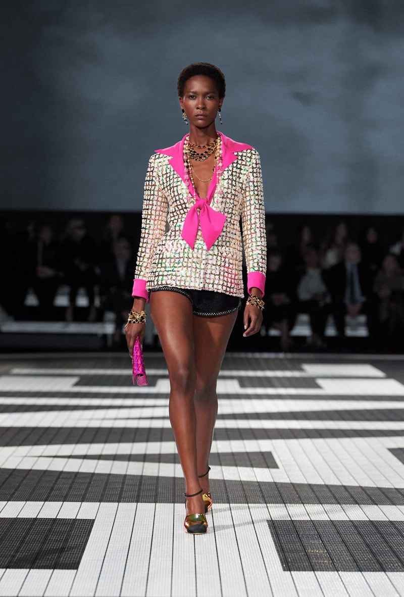 chanel 2024 Cruise fashion show runway