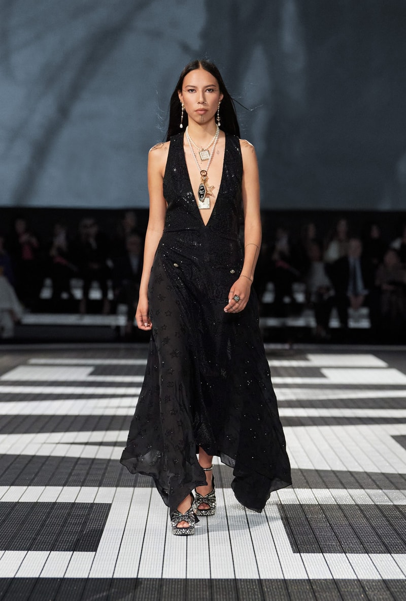chanel 2024 Cruise fashion show runway