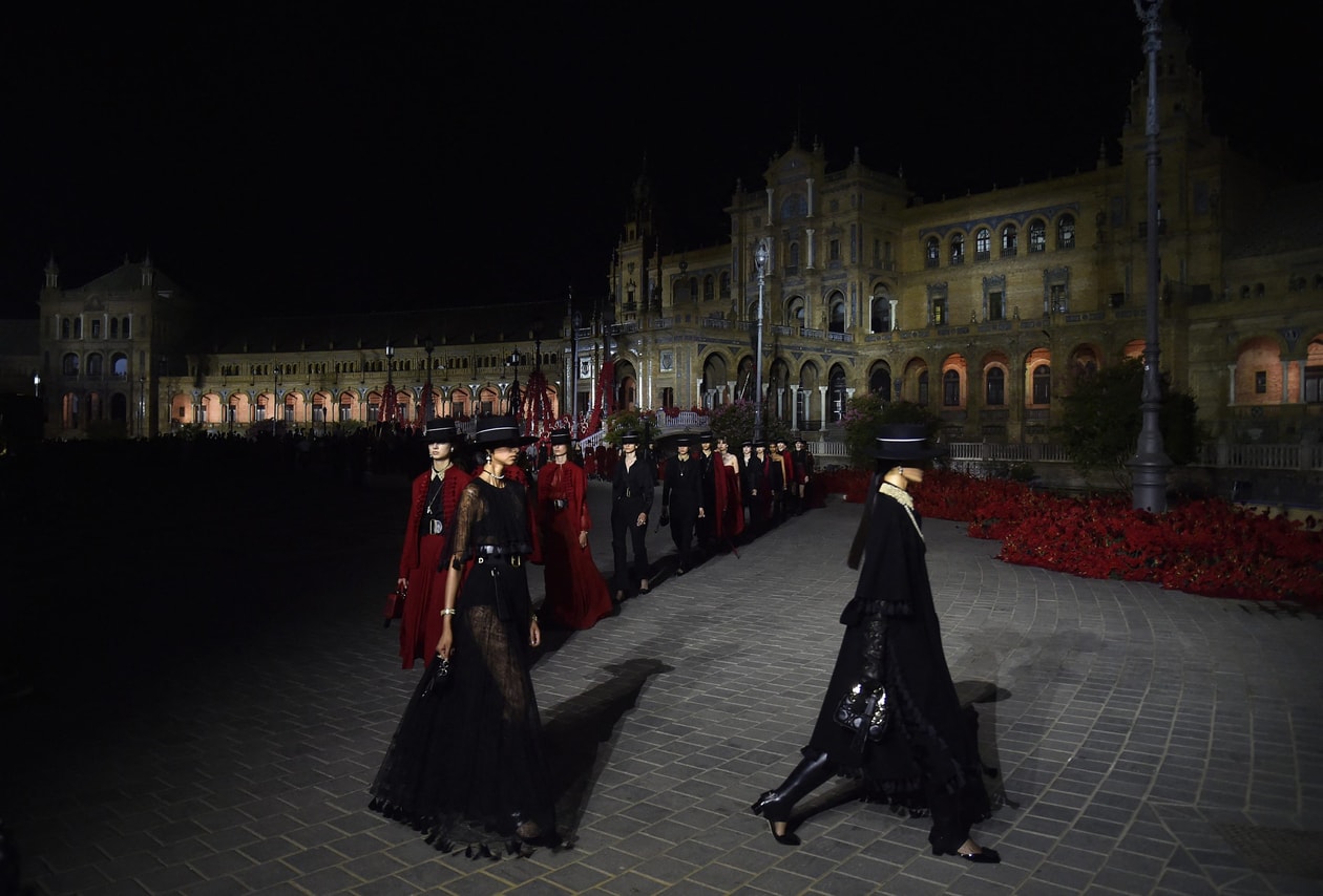Dior 2024 Cruise fashion show runway Maria Grazia Chiuri