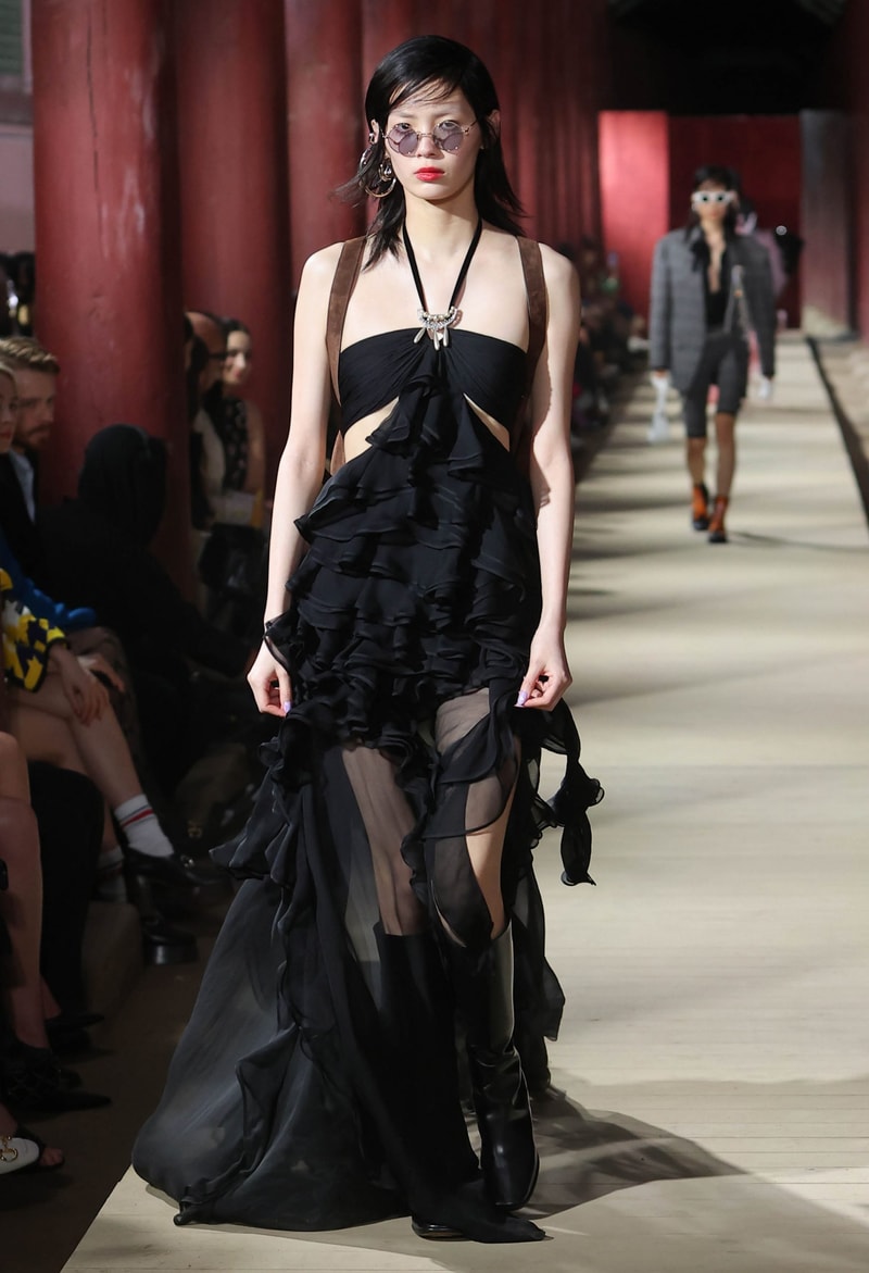 Gucci 2024 pre-spring fashion show runway 