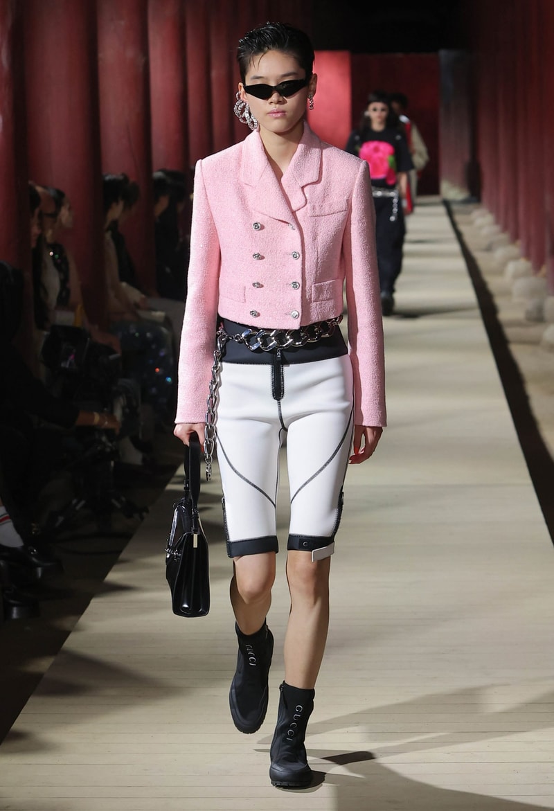 Gucci 2024 pre-spring fashion show runway 