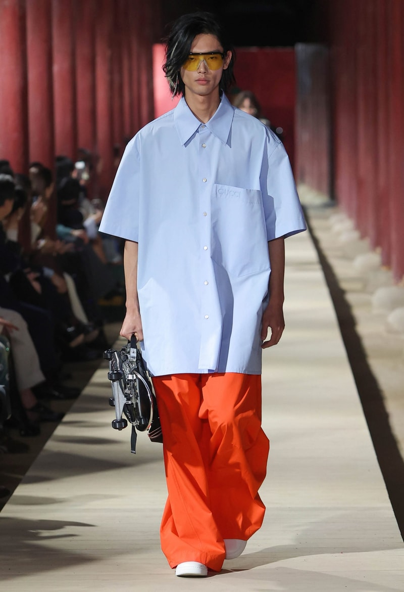 Gucci 2024 pre-spring fashion show runway 