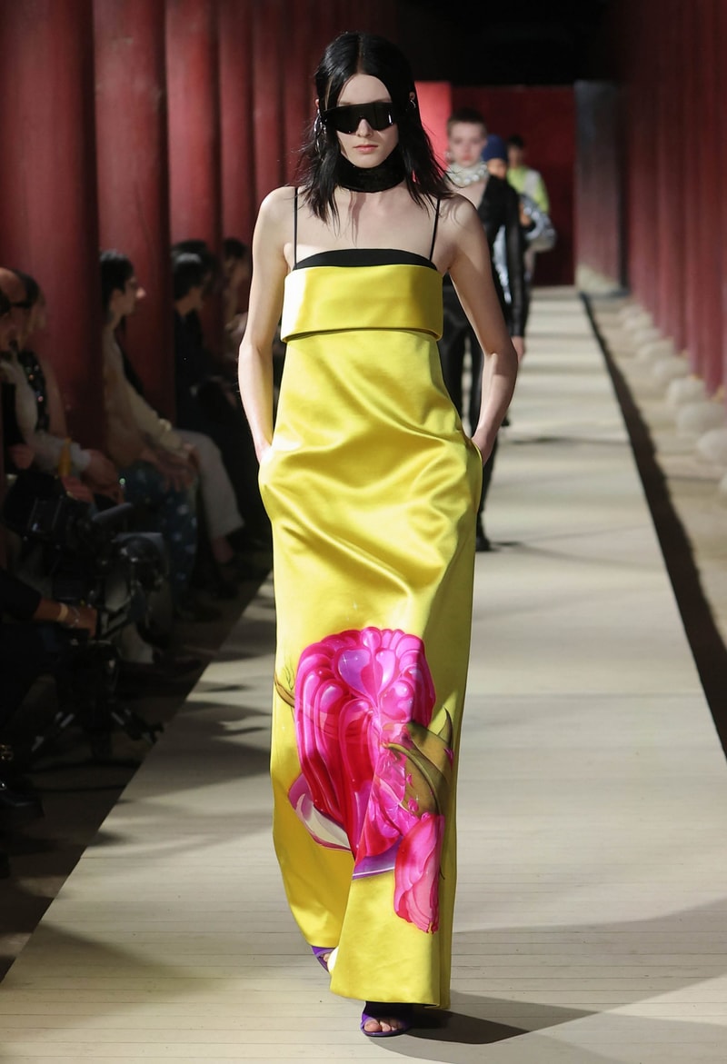 Gucci 2024 pre-spring fashion show runway 