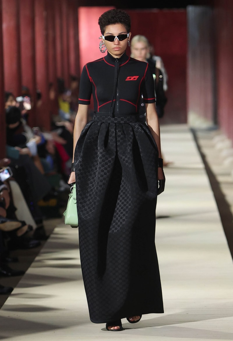 Gucci 2024 pre-spring fashion show runway 