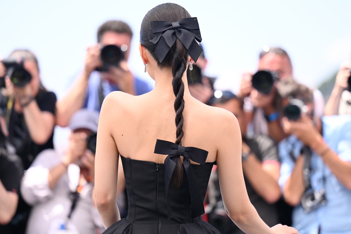 jennie cannes the idol 2023 SHUSHU/TONG black white dress red carpet film festival