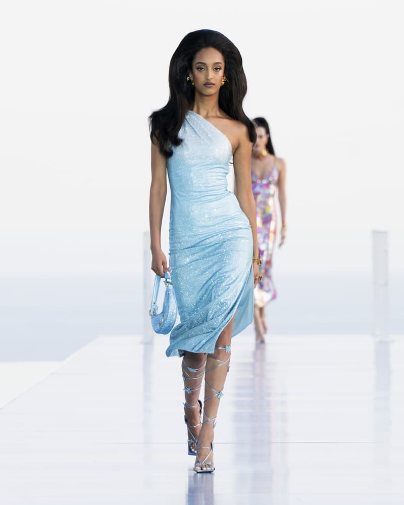 Dua Lipa Versace 聯乘系列 La Vacanza Crossover Runway Donatella Versace