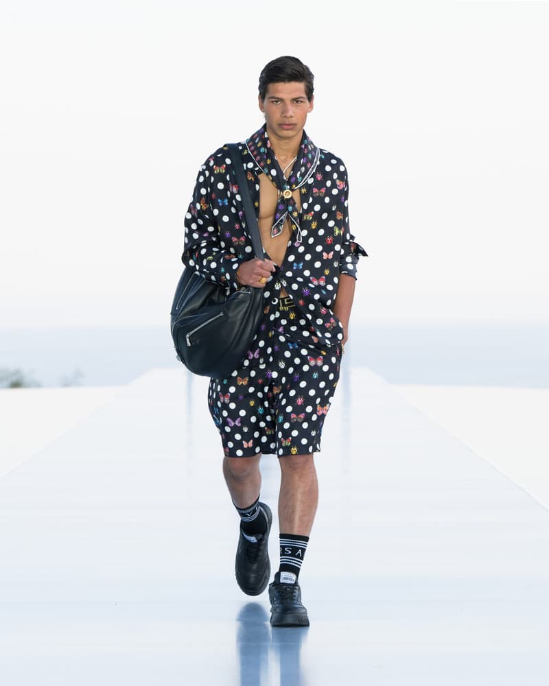 Dua Lipa Versace 聯乘系列 La Vacanza Crossover Runway Donatella Versace
