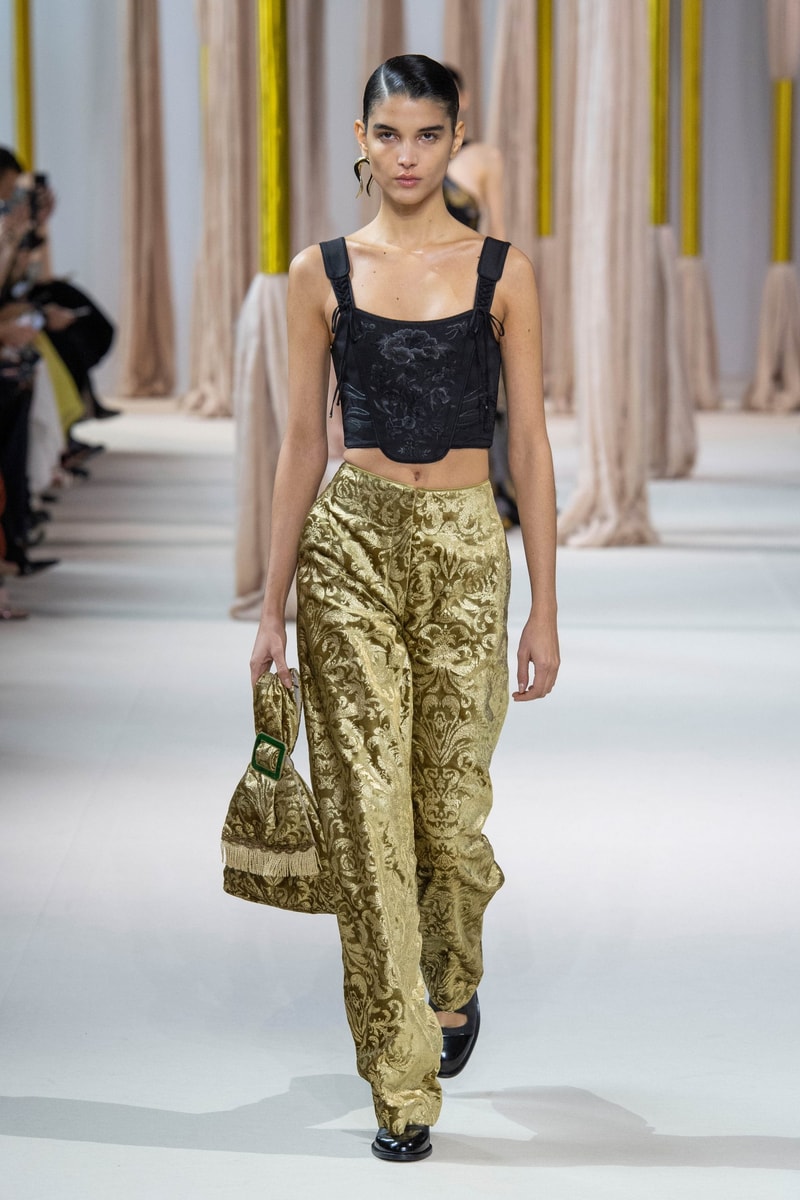 Shiatzy Chen 夏姿陳 FW23 台灣