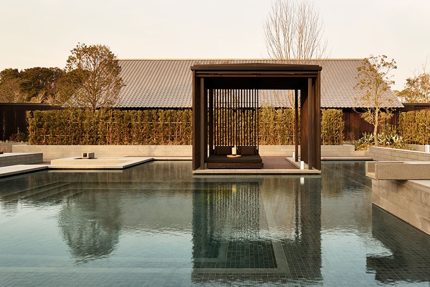 IU Lee Jong Suk Travel Japan Ago Bay Amanemu