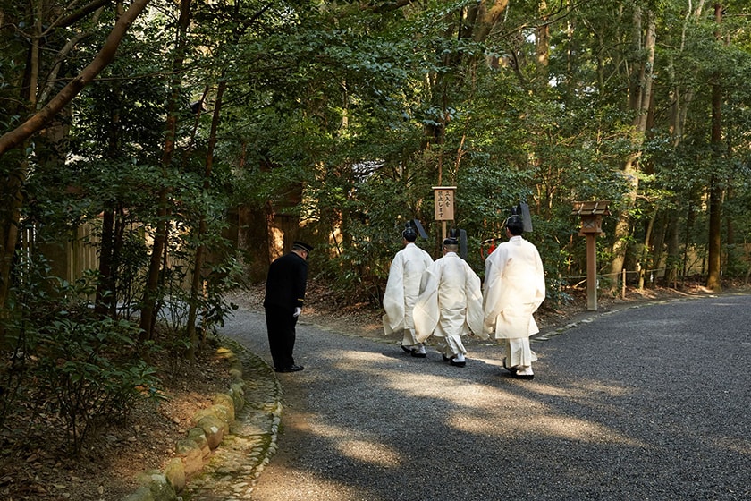 IU Lee Jong Suk Travel Japan Ago Bay Amanemu