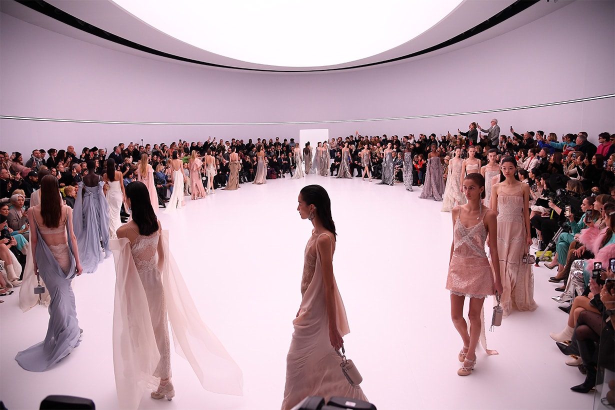 高訂時裝週 高訂時裝 Haute Couture Thom Browne Schiaparelli Iris Van Herpen Christian Dior Chanel Giorgio Armani Privé Balenciaga Jean Paul Gaultier Viktor & Rolf Valentino Fendi