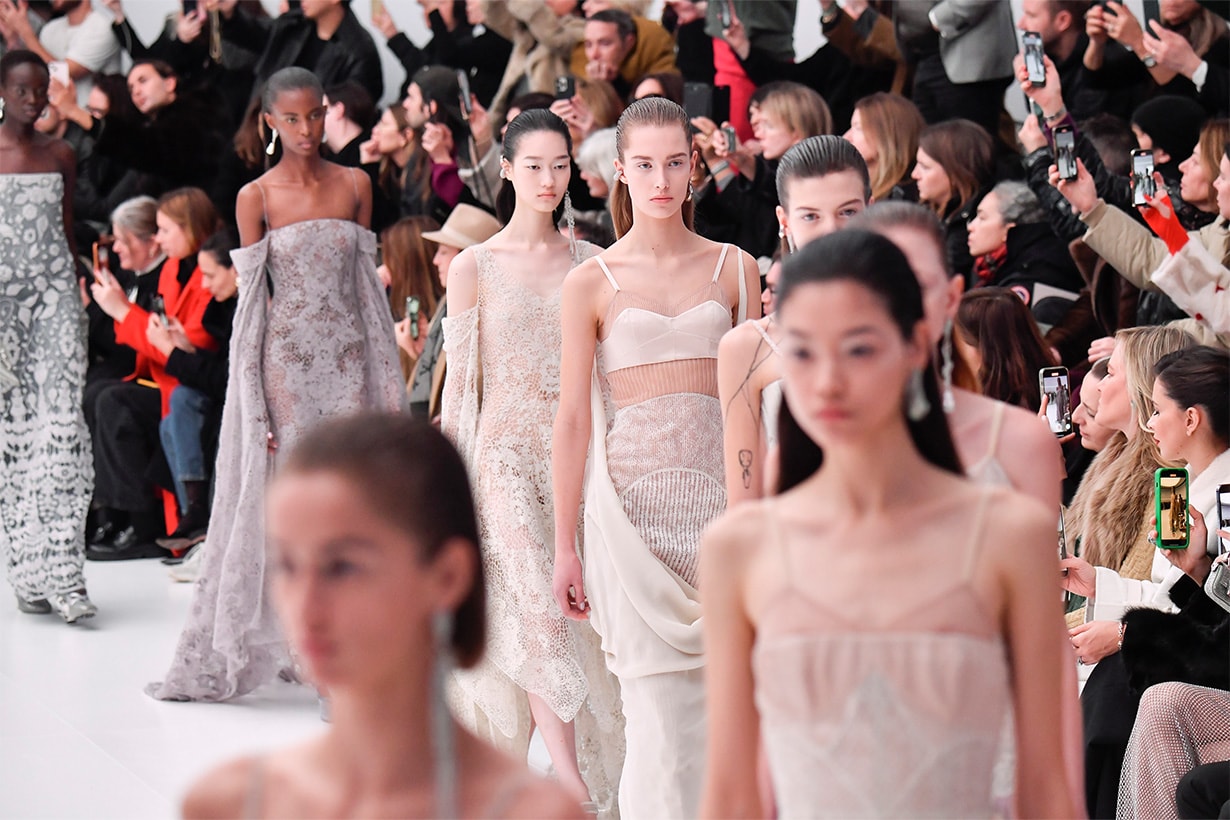 高訂時裝週 高訂時裝 Haute Couture Thom Browne Schiaparelli Iris Van Herpen Christian Dior Chanel Giorgio Armani Privé Balenciaga Jean Paul Gaultier Viktor & Rolf Valentino Fendi