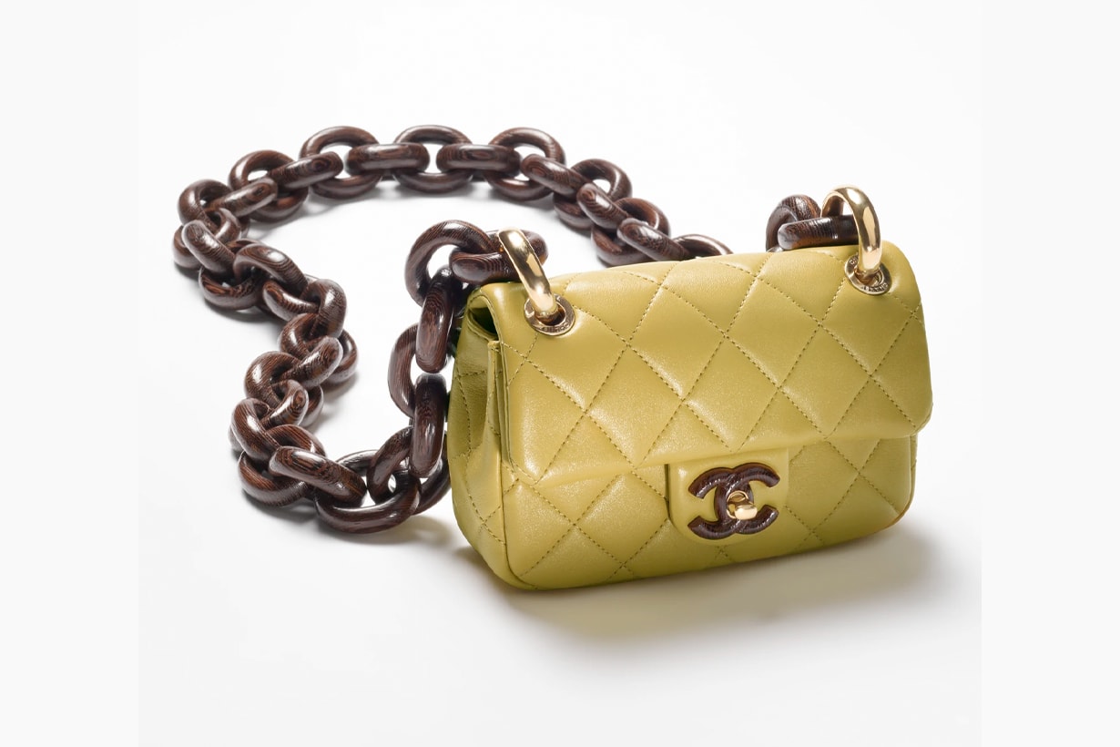 chanel 23 Métiers d’art mini flap bag sun color dakar wood chain