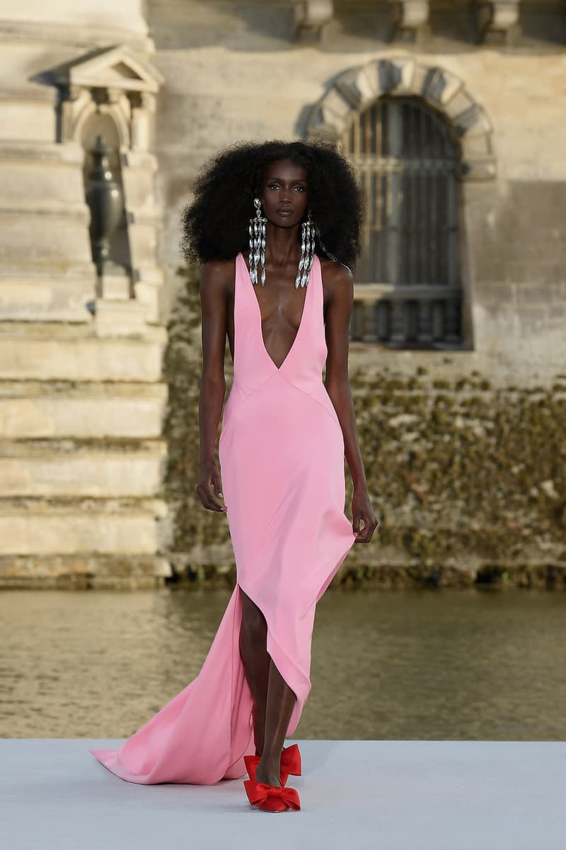 valentino haute couture 2023 24 Un Château de Chantilly runway details every looks