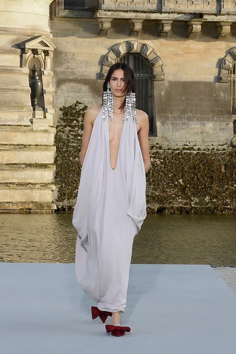 valentino haute couture 2023 24 Un Château de Chantilly runway details every looks