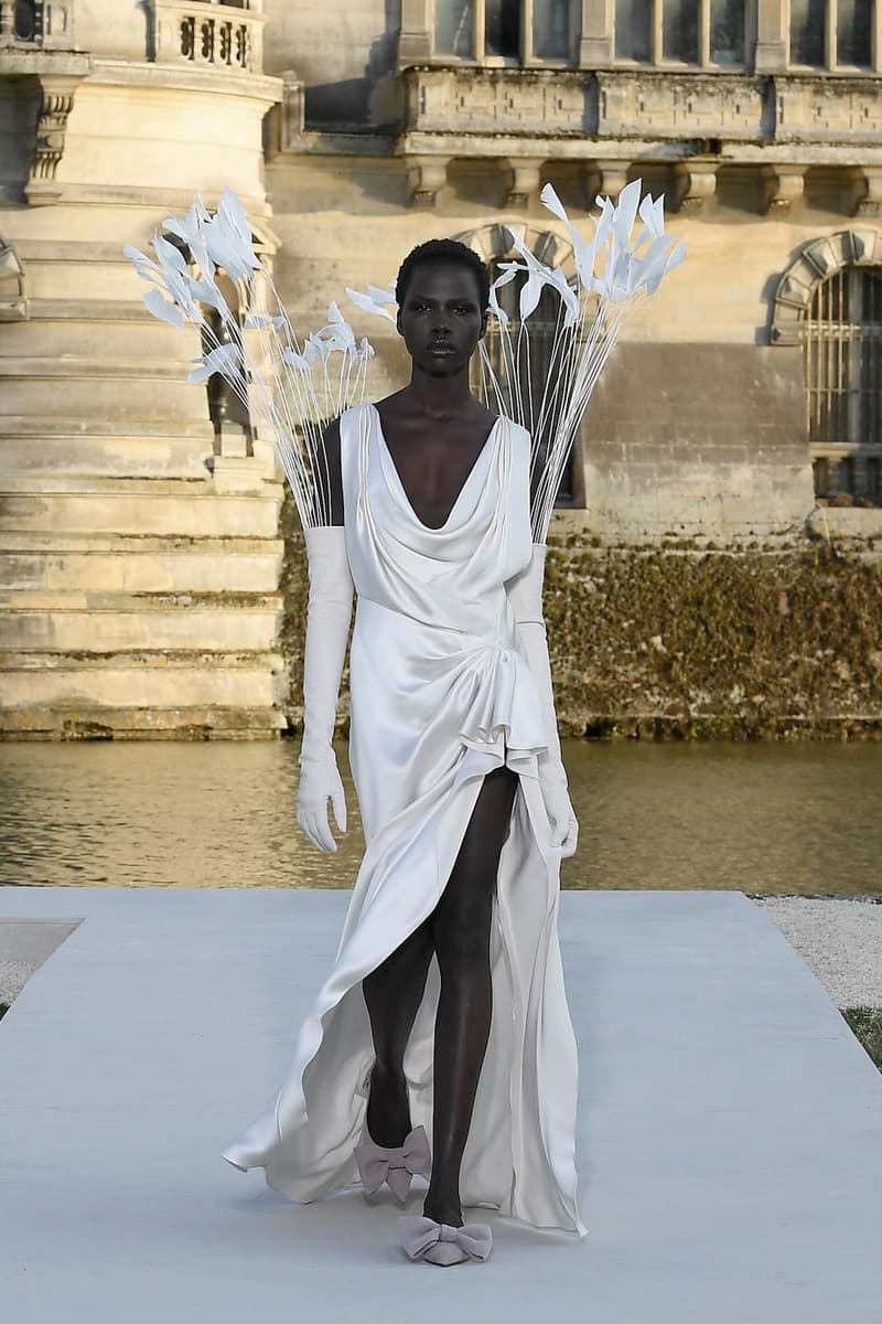valentino haute couture 2023 24 Un Château de Chantilly runway details every looks