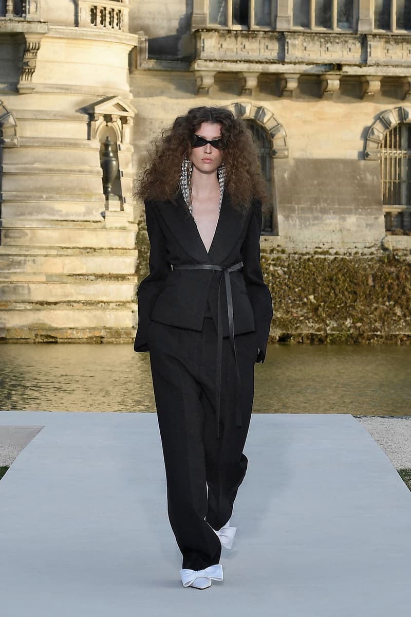 valentino haute couture 2023 24 Un Château de Chantilly runway details every looks