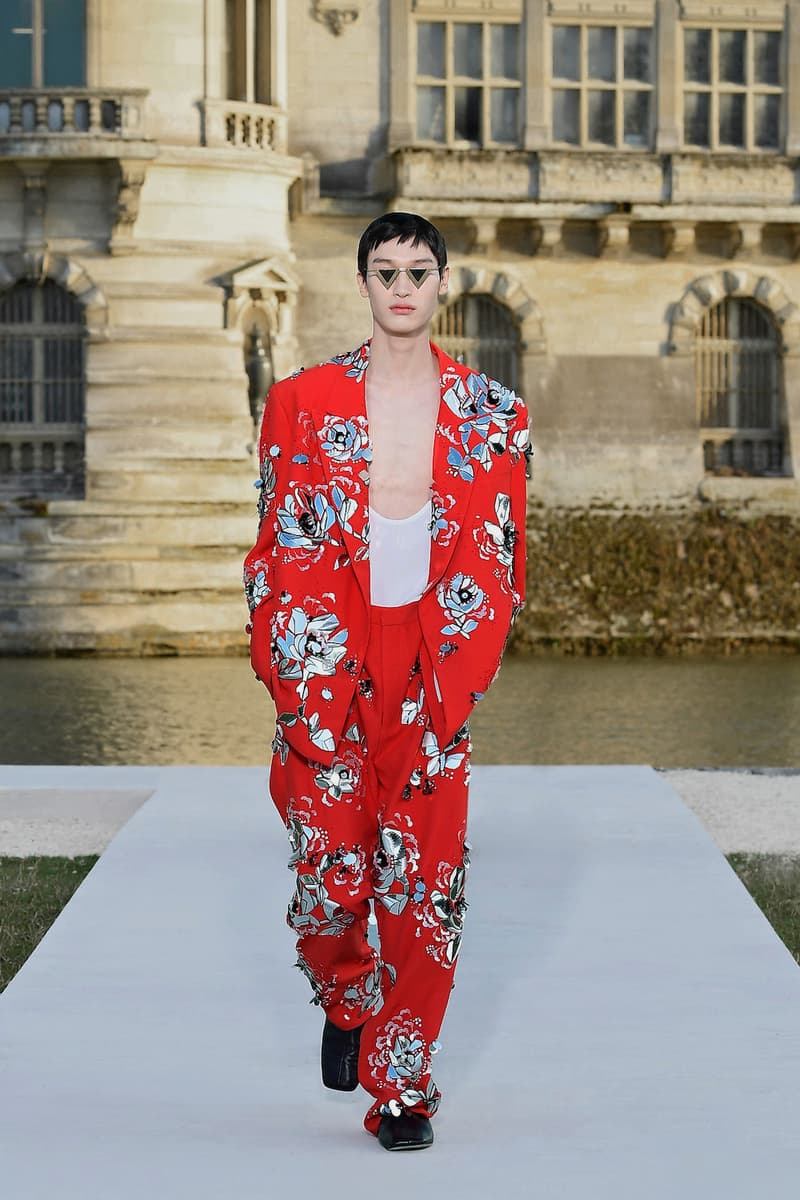 valentino haute couture 2023 24 Un Château de Chantilly runway details every looks
