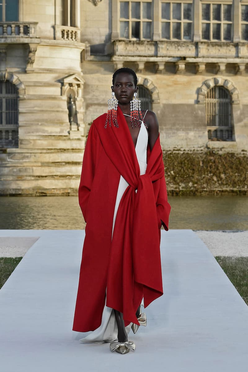 valentino haute couture 2023 24 Un Château de Chantilly runway details every looks