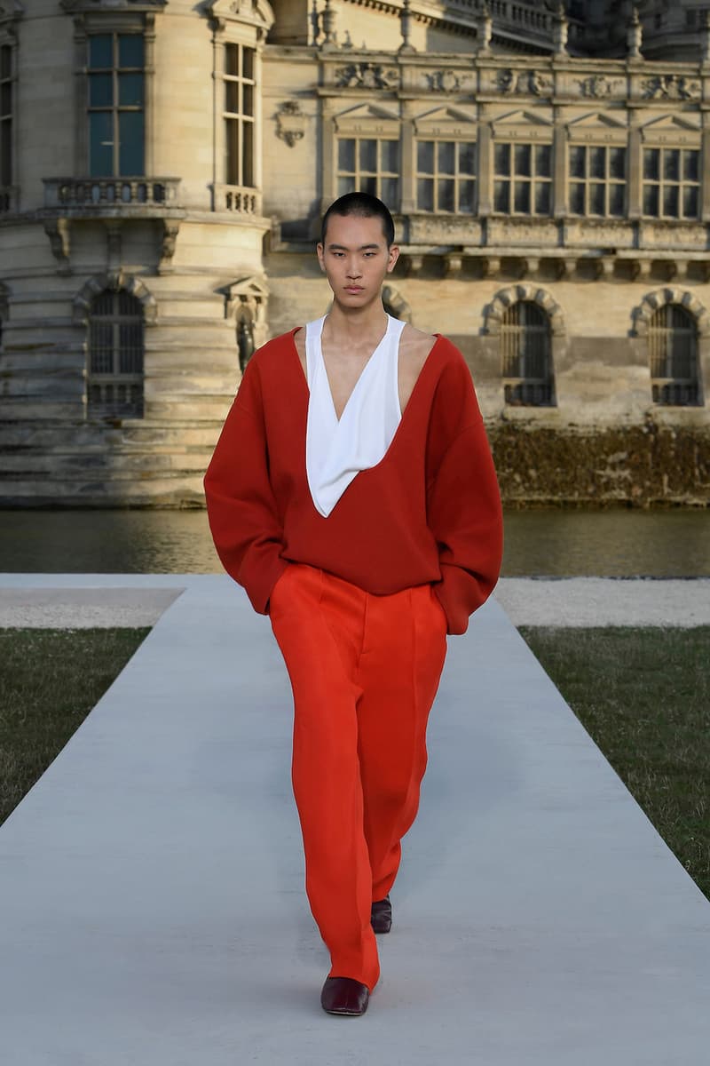 valentino haute couture 2023 24 Un Château de Chantilly runway details every looks