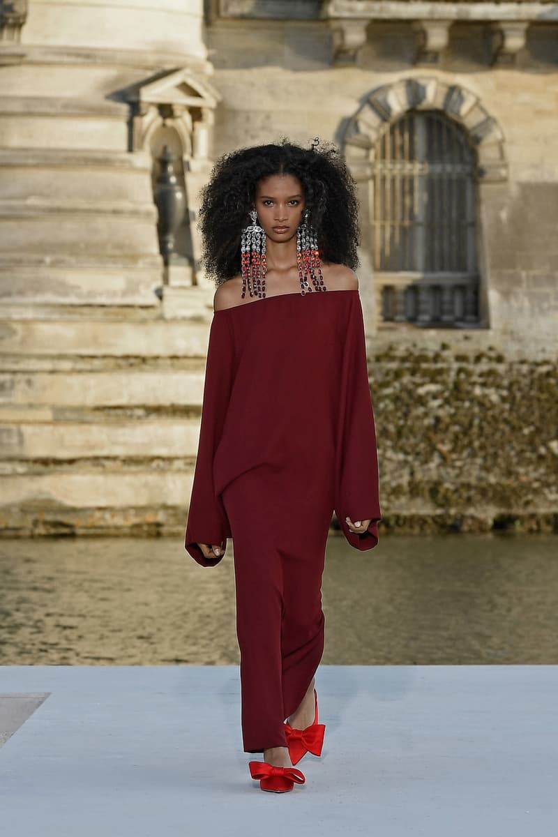 valentino haute couture 2023 24 Un Château de Chantilly runway details every looks