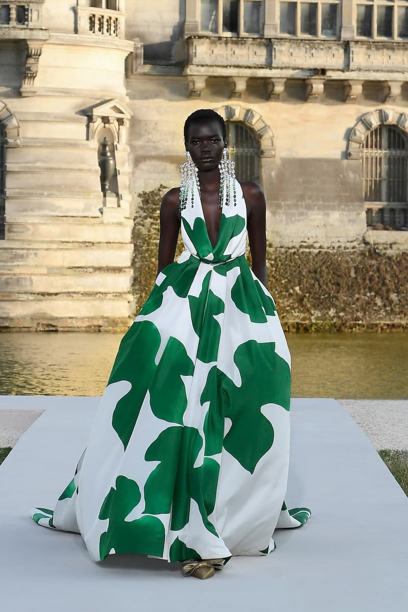 valentino haute couture 2023 24 Un Château de Chantilly runway details every looks