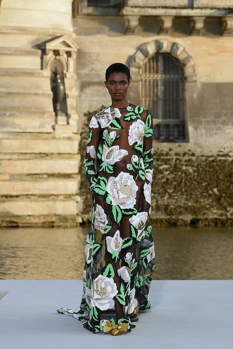 valentino haute couture 2023 24 Un Château de Chantilly runway details every looks