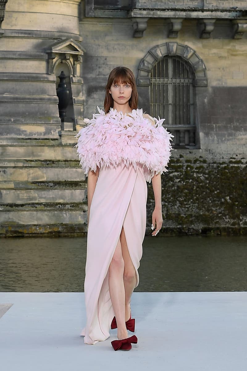 valentino haute couture 2023 24 Un Château de Chantilly runway details every looks