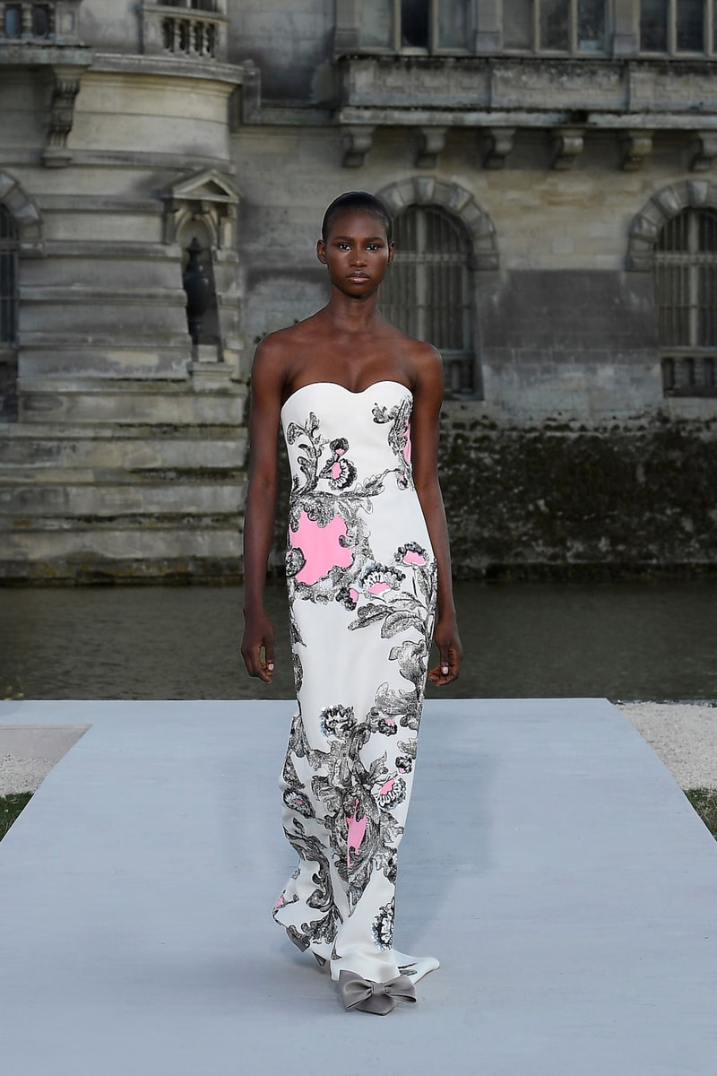valentino haute couture 2023 24 Un Château de Chantilly runway details every looks