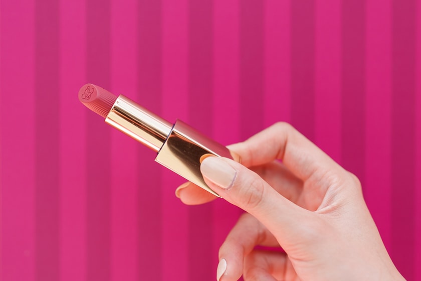 Netflix King the Land Yoona Makeup lipstick Estee Lauder
