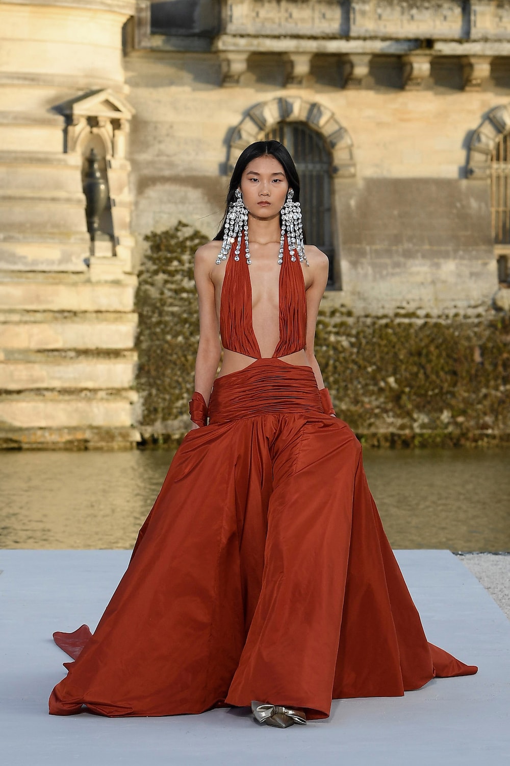 valentino haute couture 2023 24 Un Château de Chantilly runway details every looks