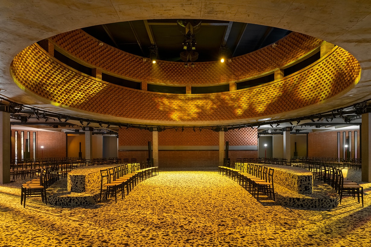 Bottega Veneta Winter 2023 Beijing Fashion Show