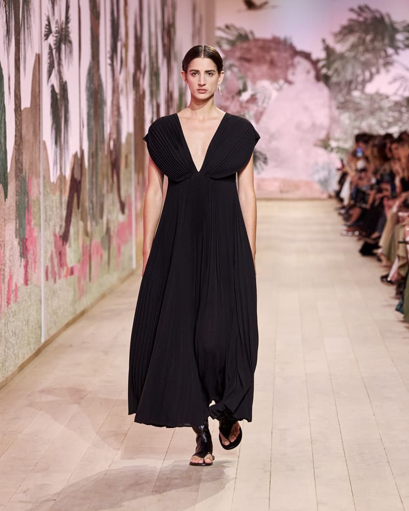 Christian Dior Haute Couture 2023 2024 runway review