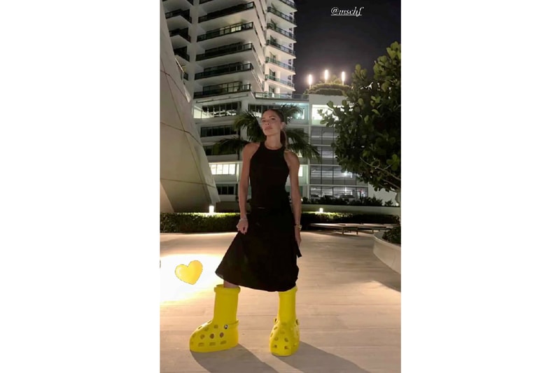 victoria beckham crocs mschf big red boot yellow