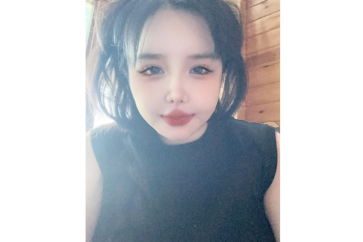 park bom new selfie @newharoobompark fans worried