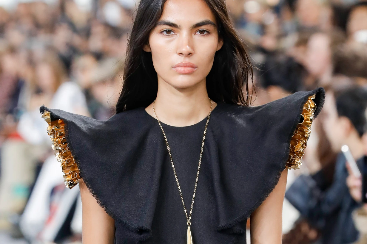 Chloé Gabriela Hearst last show 2024 ss paris fashion week looks runway