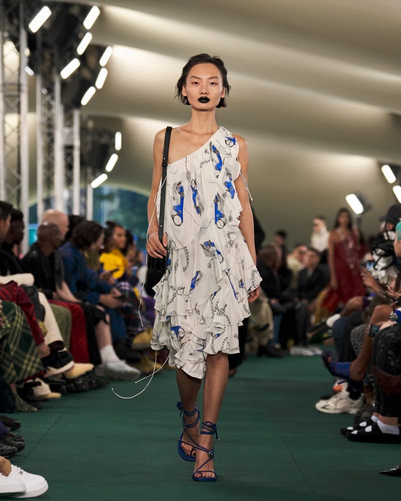 Burberry by Daniel Lee 2024SS fashion week runway