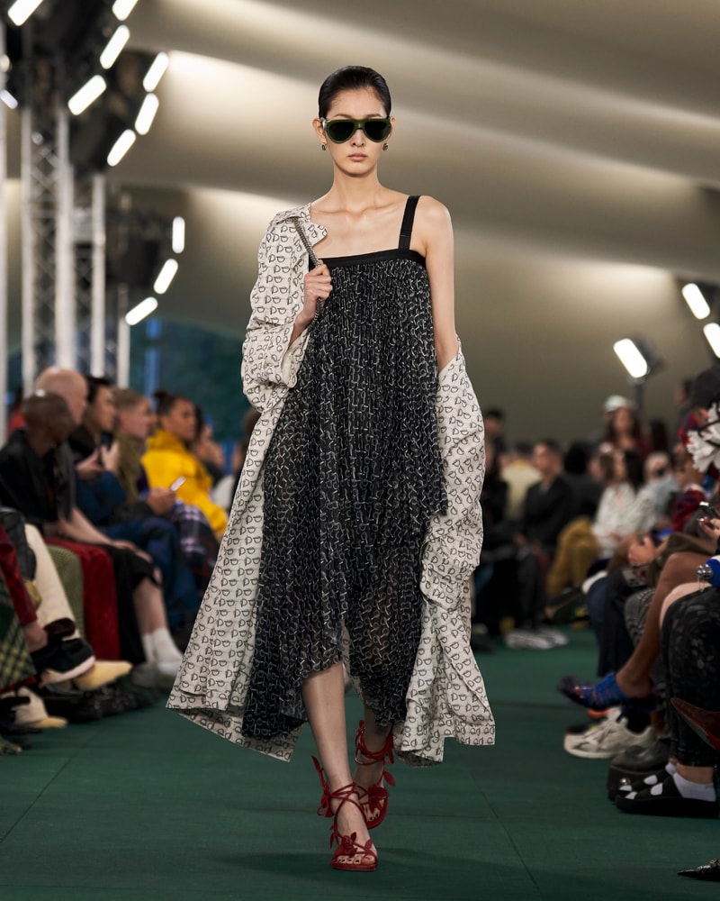 Burberry by Daniel Lee 2024SS fashion week runway