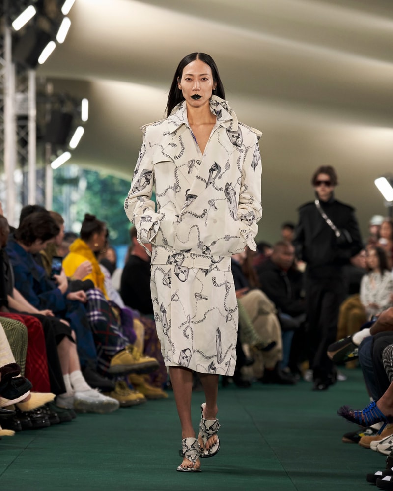 Burberry by Daniel Lee 2024SS fashion week runway