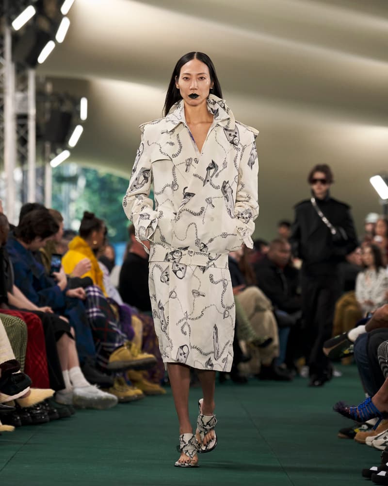 Burberry by Daniel Lee 2024SS fashion week runway