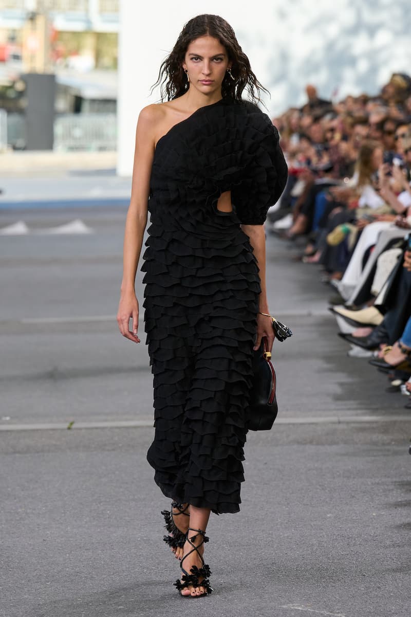 Chloé Gabriela Hearst last show 2024 ss paris fashion week looks runway