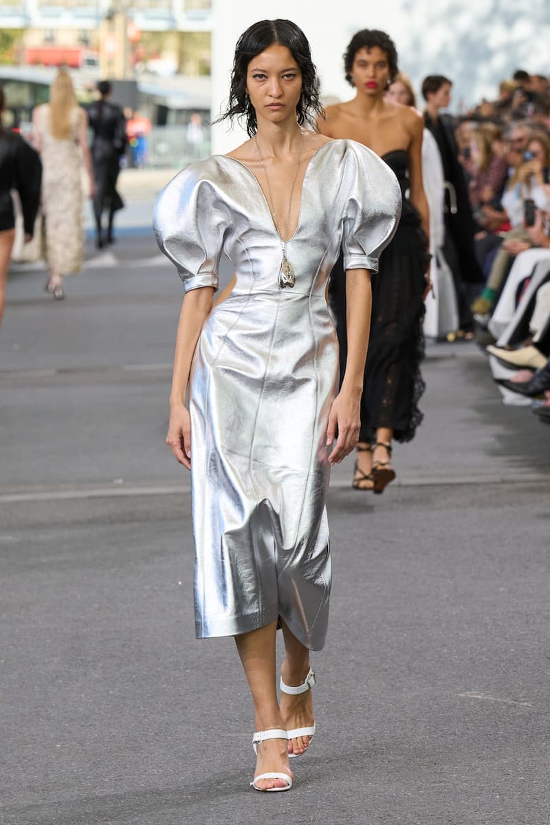 Chloé Gabriela Hearst last show 2024 ss paris fashion week looks runway