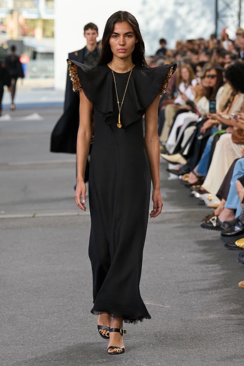 Chloé Gabriela Hearst last show 2024 ss paris fashion week looks runway