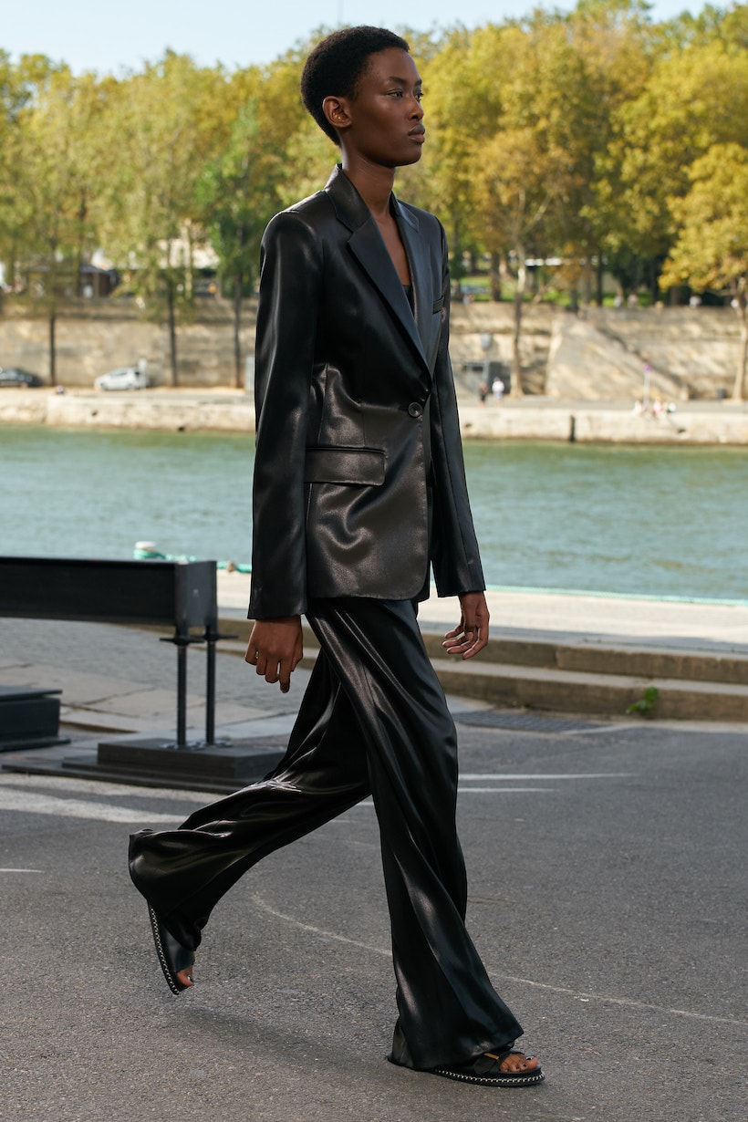 Chloé Gabriela Hearst last show 2024 ss paris fashion week looks runway