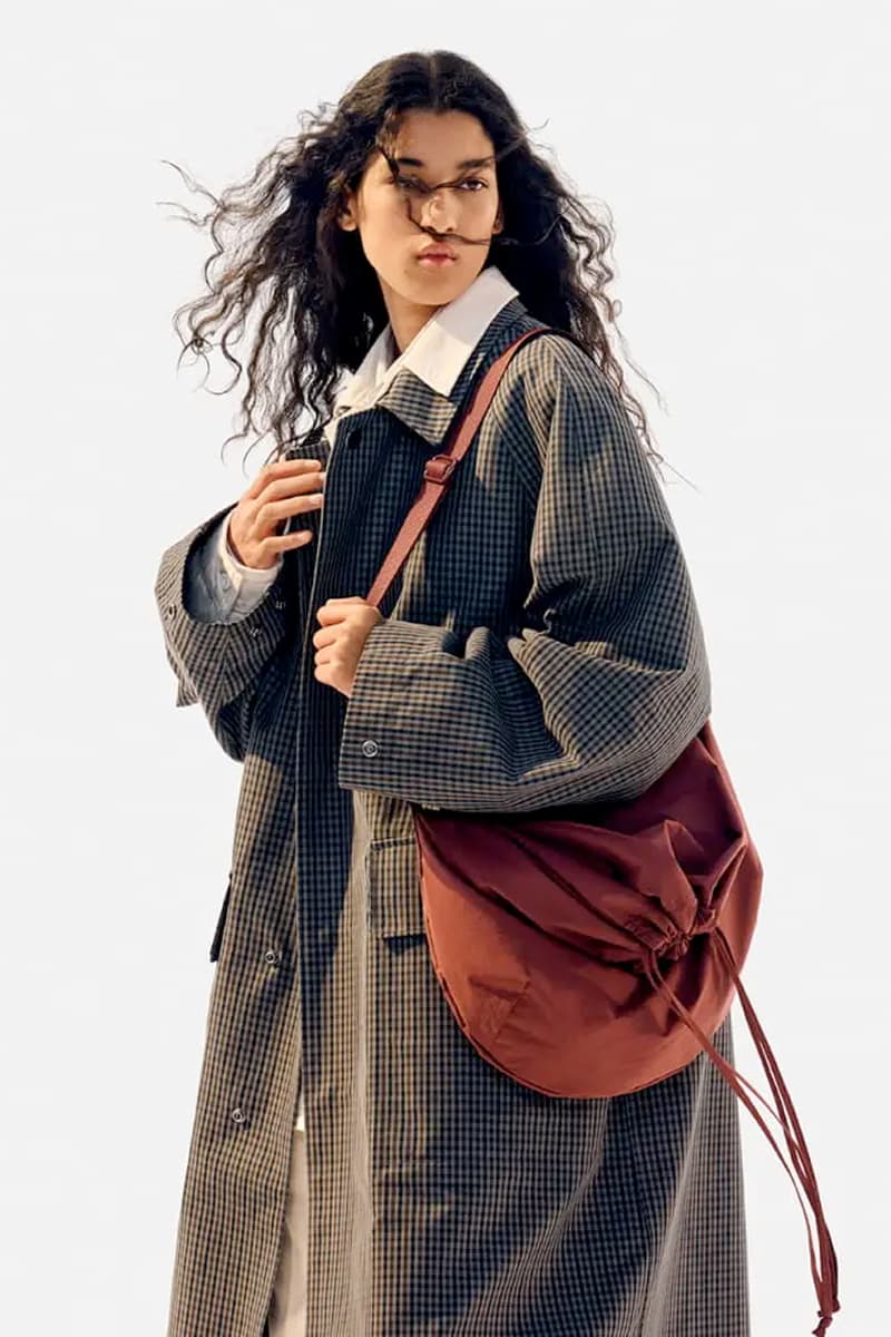UNIQLO U 2023 秋冬系列:港台販售消息整理,廓形剪裁 + 紅豆色都好時髦!