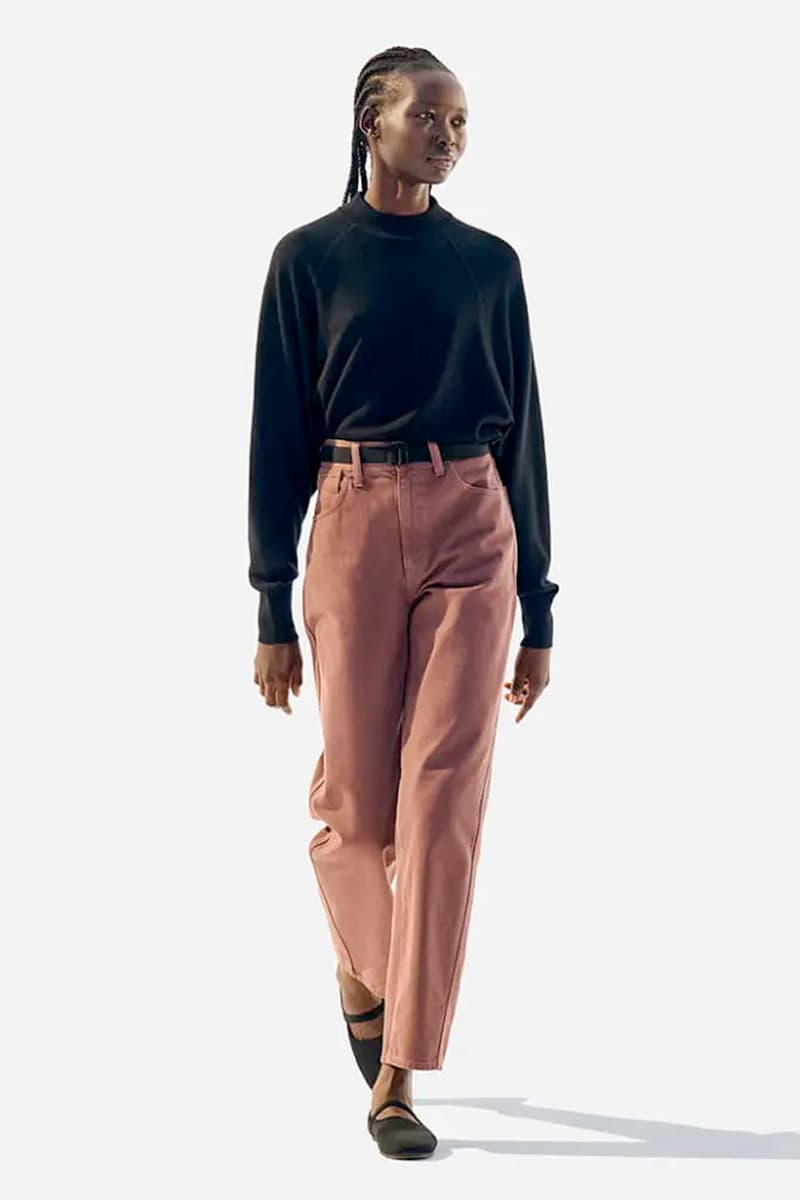 UNIQLO U 2023 秋冬系列:港台販售消息整理,廓形剪裁 + 紅豆色都好時髦!