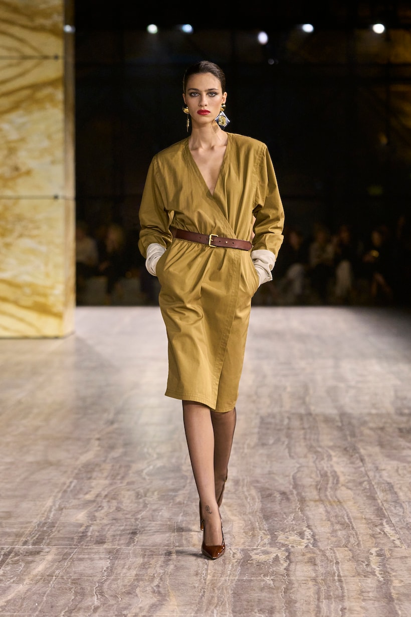 saint laurent 2024 ss paris fashion week looks details